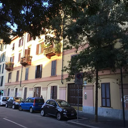 Logical Navigli דירה *